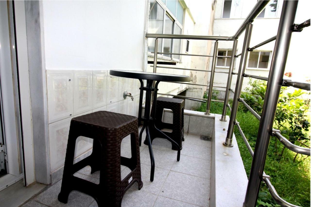Dimitris Flat Apartment Néoi Epivátai Exterior foto